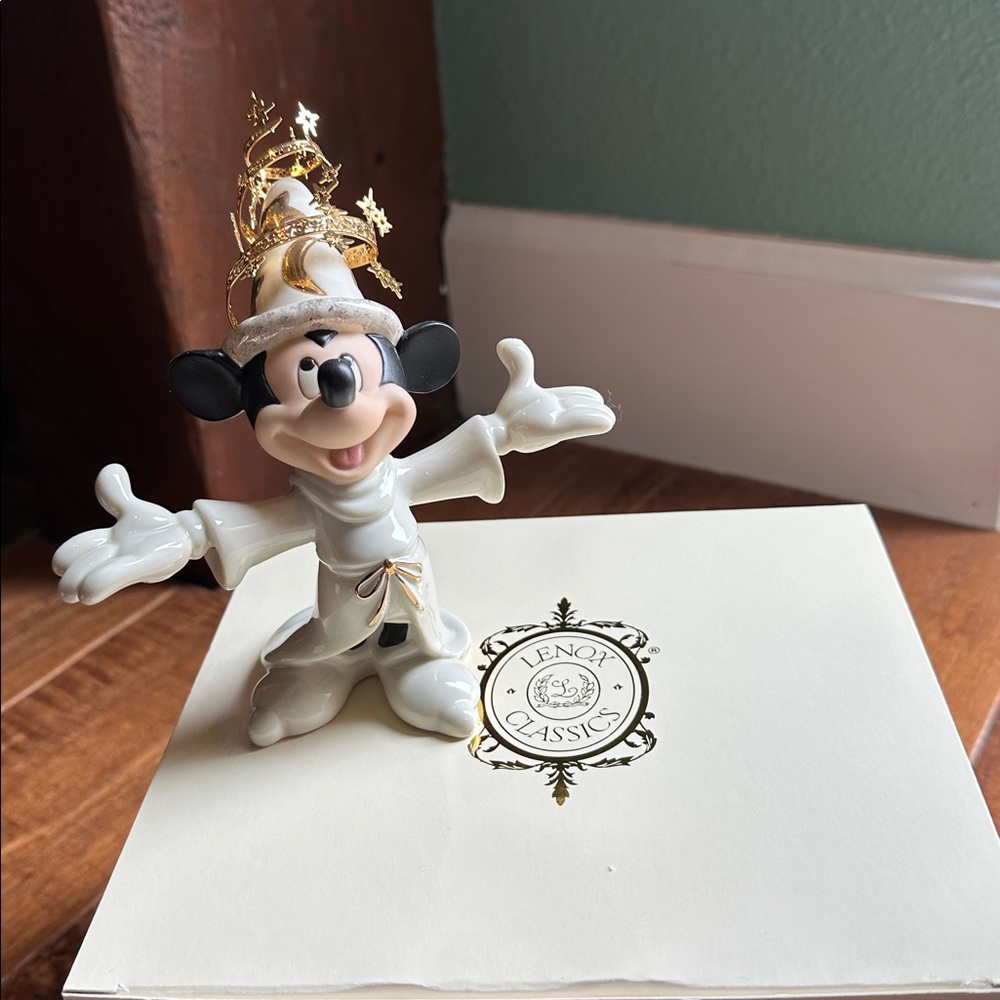 Lenox Mickey's Magic Moment